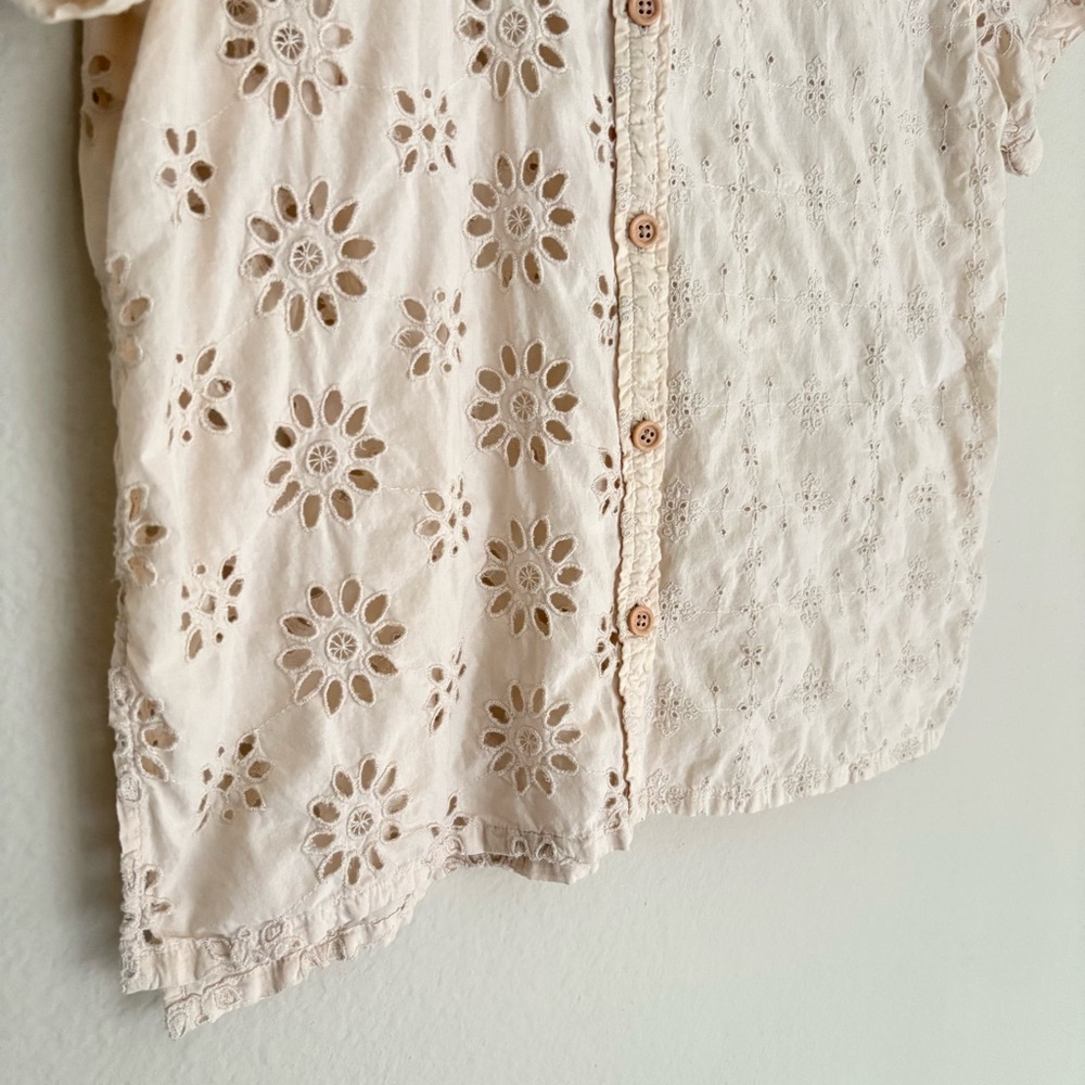 American Eagle Eyelet Button Down - Picture 4 of 7